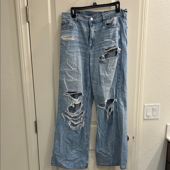 American Eagle Outfitters Denim - American Eagle Outfitters Light Blue Super High-rise Baggy Wide Leg Jeans